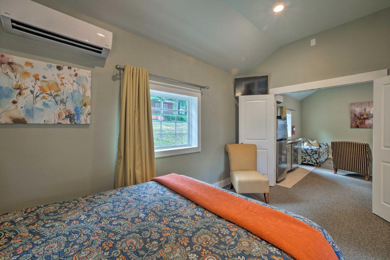 Downtown Branson Cottage With Pool Access! Exterior photo